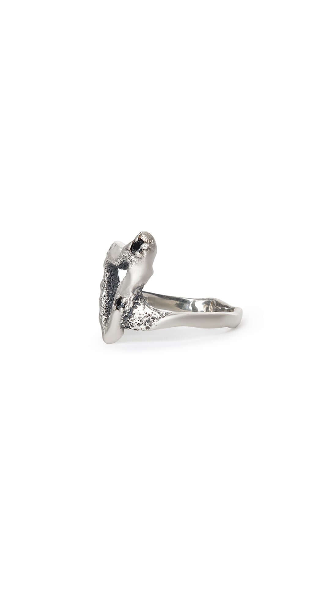 Elegant handmade silver ring crafted for daily styling, presented in a refined gift box