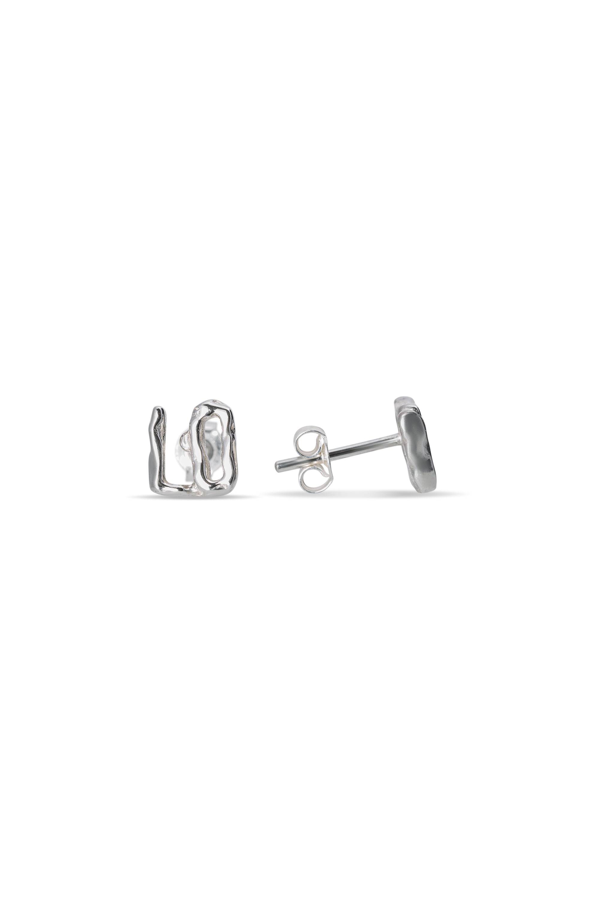 Sterling silver letter earring, combining simplicity and individuality.