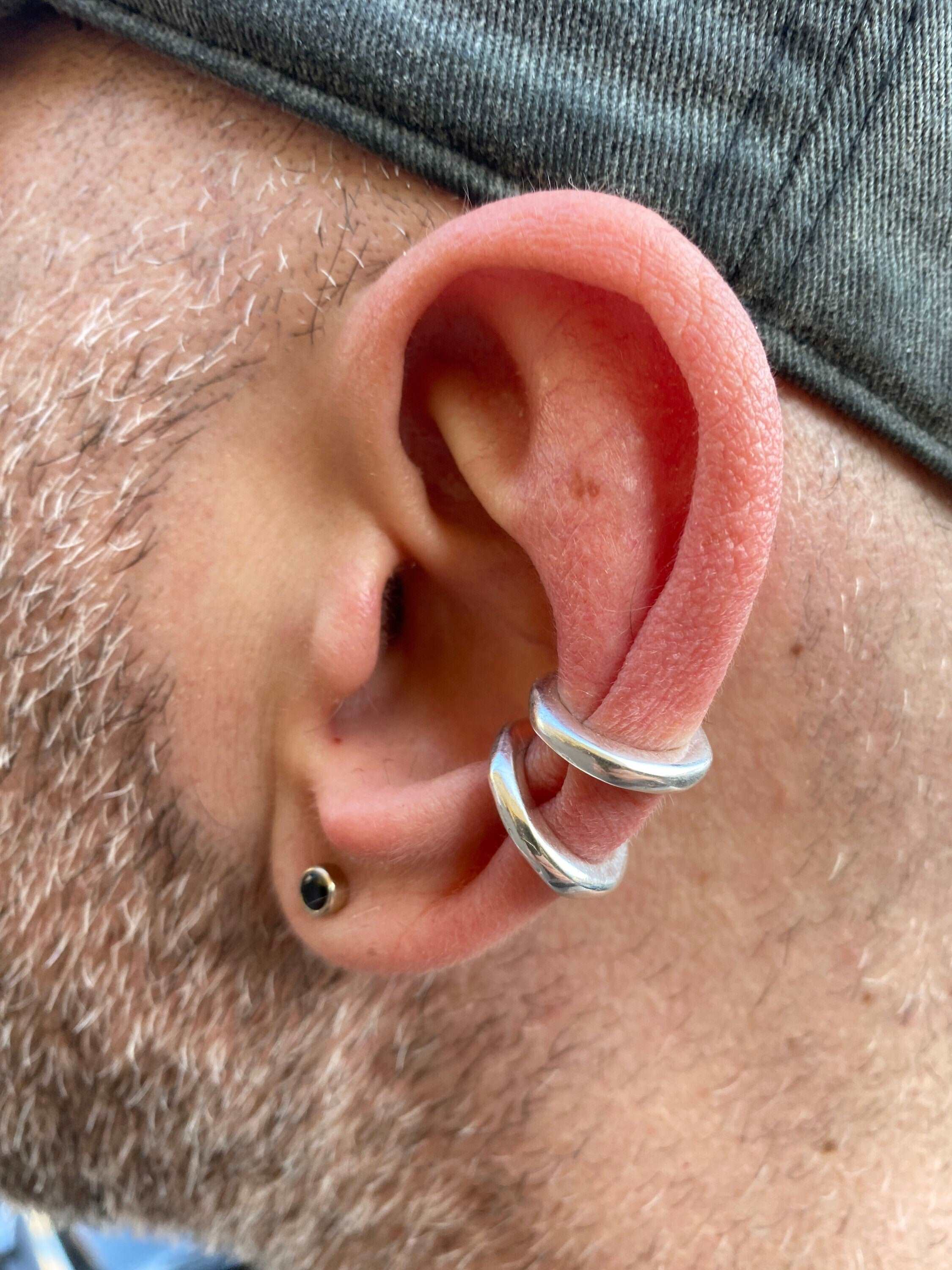 Minimal ear climber in sterling silver, perfect as a gift for men.